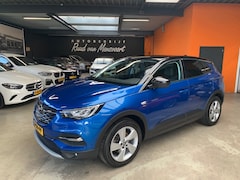 Opel Grandland X - 1.2 TURBO EDITIE. 2020 / Zwart dak / Sportstoelen / Navi / Camer