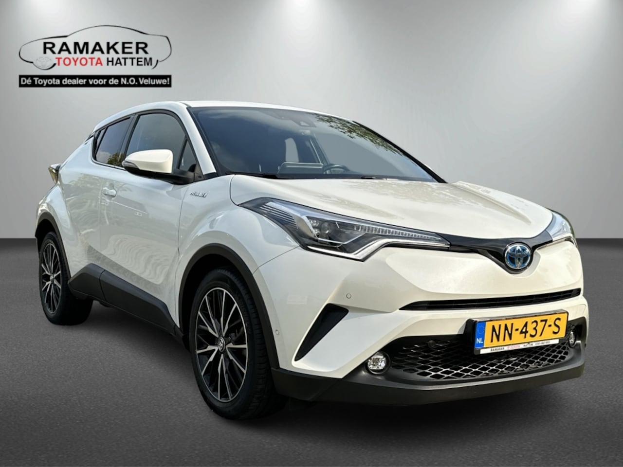 Toyota C-HR - 1.8 Hybrid Premium 1.8 Hybrid Premium - AutoWereld.nl