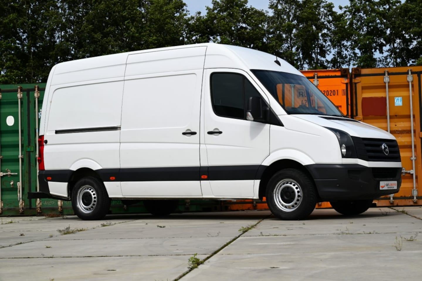 Volkswagen Crafter - 35 2.0 TDI L2H2  PDC  140 PK  Safe bumper - AutoWereld.nl