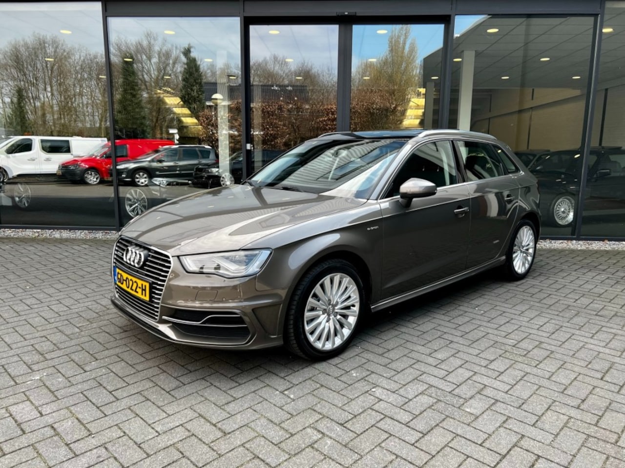 Audi A3 - 1.4 E-TRON,Panorama,Keyless,LED,Navi,Clima,Cruise,PDC - AutoWereld.nl