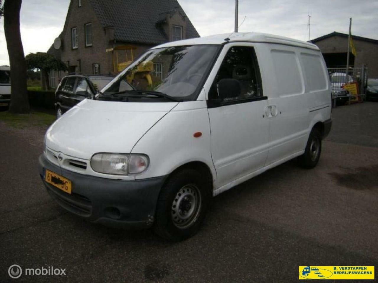 Nissan Vanette - 2.3 Cargo Luxury 2.3 Cargo Luxury - AutoWereld.nl