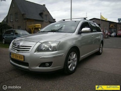 Toyota Avensis Wagon - 2.0 D-4D-F Luna