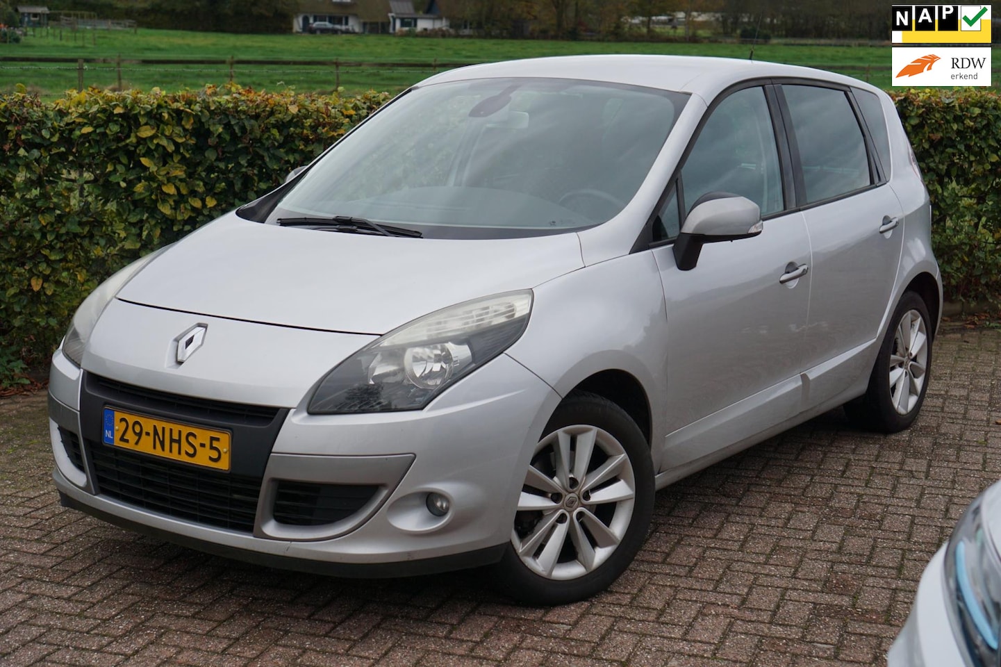 Renault Scénic - 1.4 TCE Celsium|1e Eigenaar|Clima|Navi|Trekhaak - AutoWereld.nl