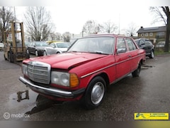 Mercedes-Benz 200-serie - 200 D