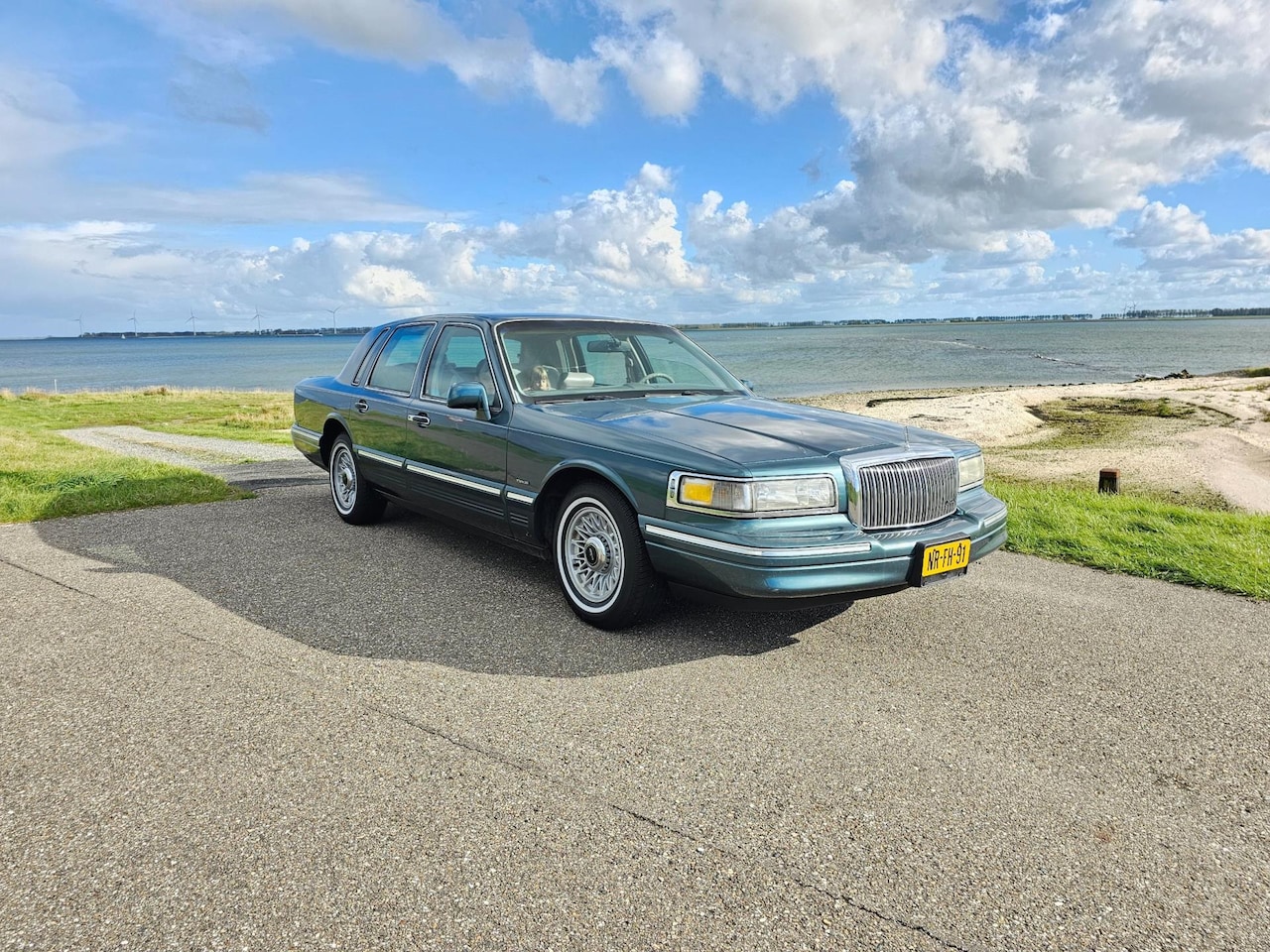 Lincoln Town Car - 4.6 V8 Signature - AutoWereld.nl