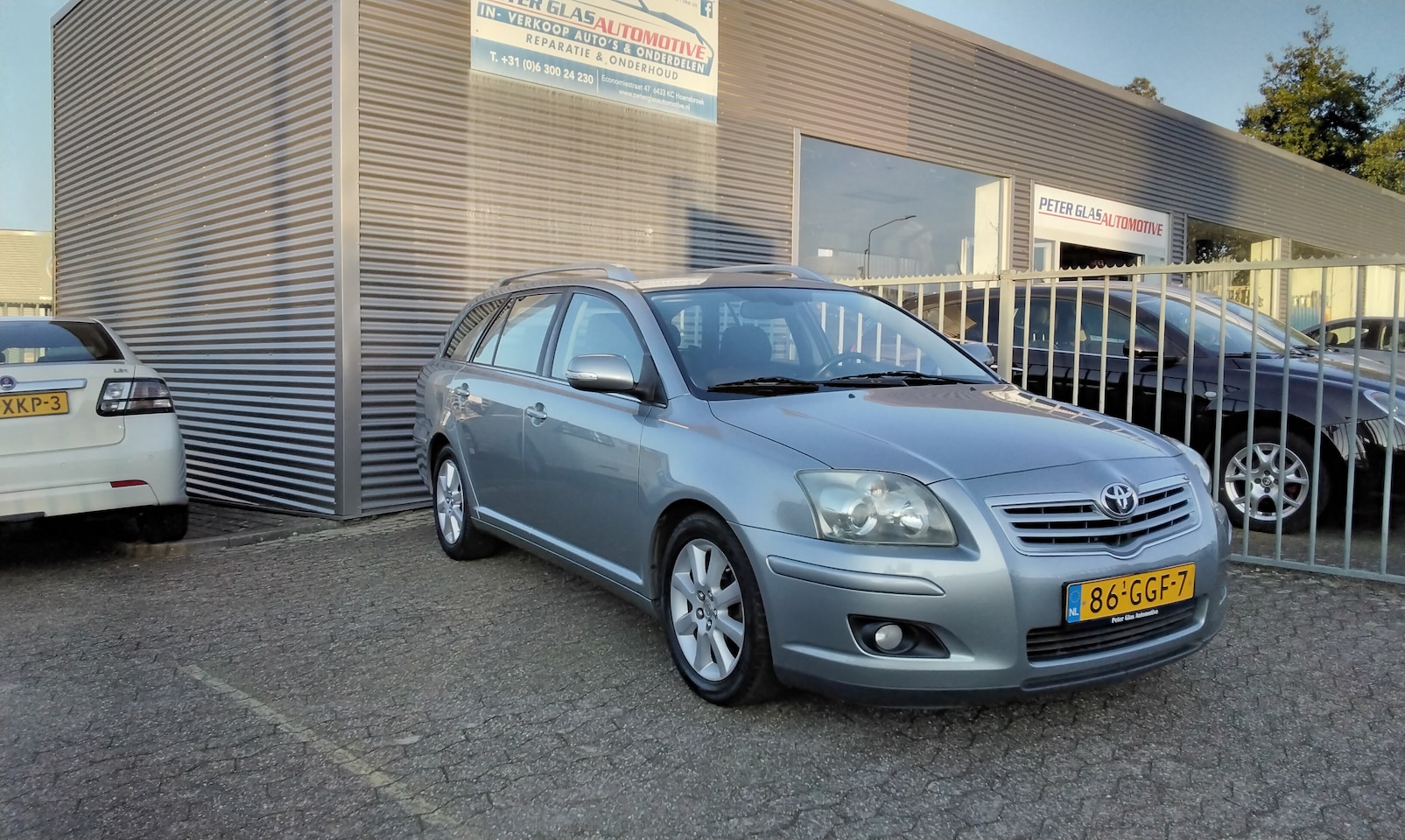 Toyota Avensis Wagon - 1.8 VVTi Luna - AutoWereld.nl