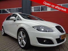 Seat Leon - 1.8 TFSI Sport 161PK Clima Cruise Navi LMV 6-BAK Trekhaak NL-Auto 160Dkm NAP