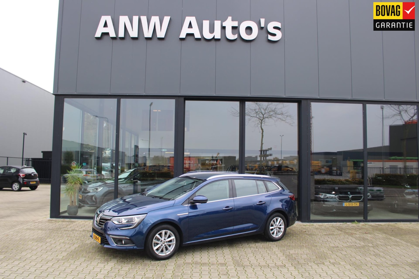 Renault Mégane Estate - 1.3 TCe Limited Navigatie/camere/Bovag garantie rijklaar - AutoWereld.nl