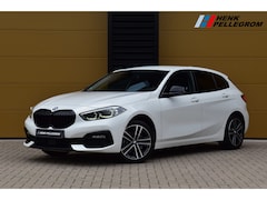 BMW 1-serie - 118i High Executive Edition * Sport line * Stoelverwarming * Live cockpit * HIFI * Keyless