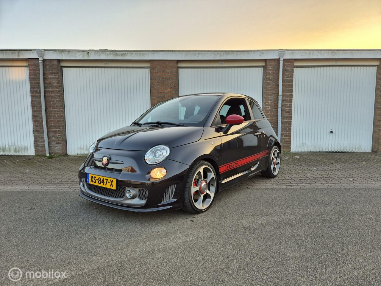 Fiat 500 Abarth - /595 Competizione/Sabelt kuipstoelen/Forge inlaat - AutoWereld.nl