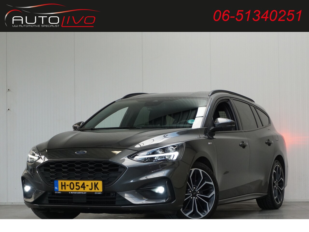 Ford Focus Wagon - 1.0 EcoBoost ST Line Business LED 18" H. LEER NAVI APPLE PDC CAMERA etc. - AutoWereld.nl