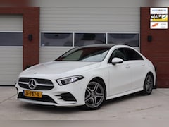 Mercedes-Benz A-klasse - 180 d Business Solution AMG Line - Panoramadak - Sfeerverlichting - Widescreen - LED - Cam