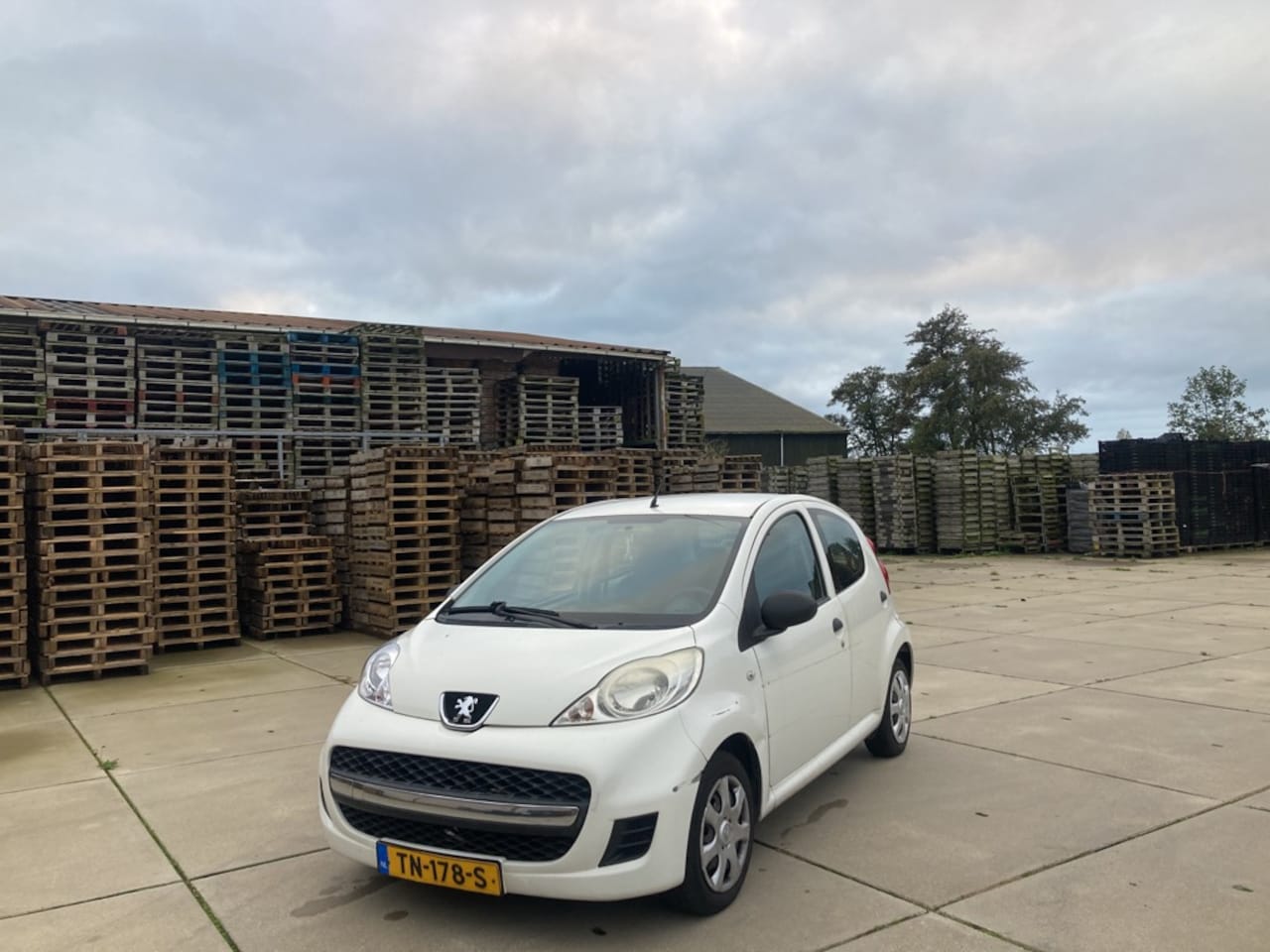 Peugeot 107 - 1.0-12V XS 1.0-12V XS - AutoWereld.nl