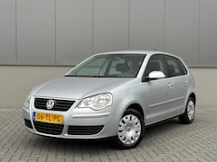 Volkswagen Polo - 1.4-16V Optive