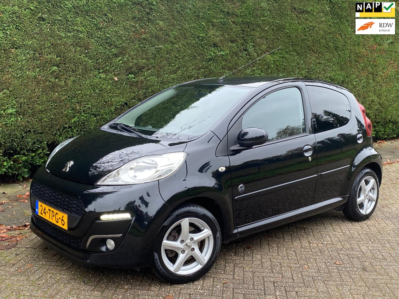 Peugeot 107 - 1.0 LED/AIRCO/NIEUWMODEL/VELGEN/5DRS/RIJDT SUPER - AutoWereld.nl