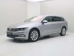 Volkswagen Passat Variant - 1.5 TSI 150pk DSG7 Highline Business [ TREKHAAK+PANODAK+VIRTUAL+CARPLAY+STOELVERWARMING+LE