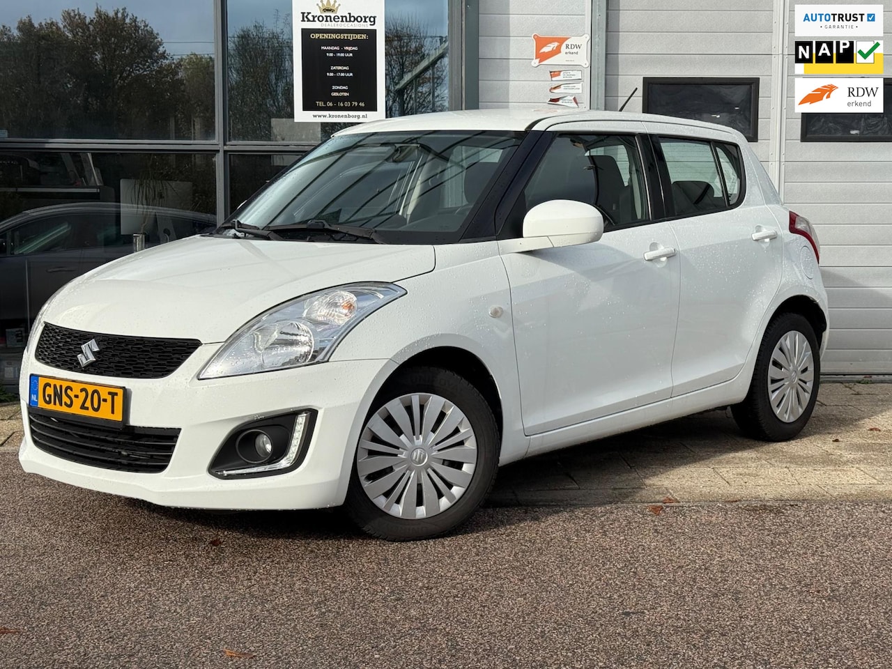 Suzuki Swift - 1.2 Exclusive EASSS 1.2 Exclusive EASSS, NAP, CRUISECR, LED - AutoWereld.nl