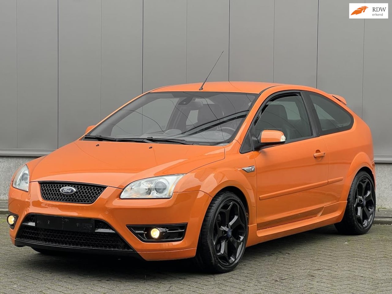 Ford Focus - 2.5-20V ST 285 PK Electric Orange - AutoWereld.nl