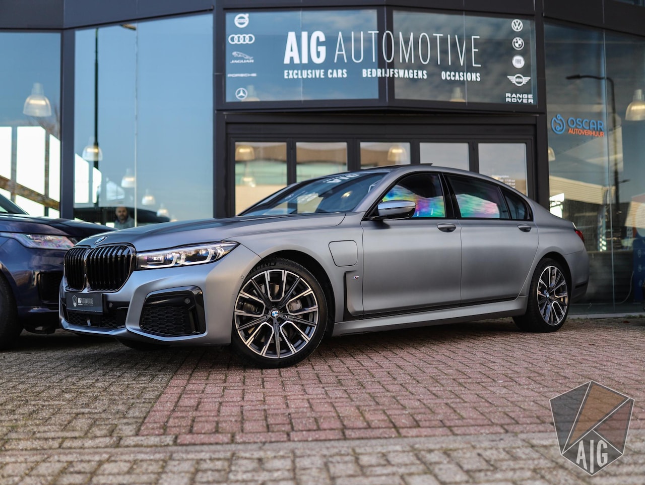 BMW 7-serie - 745Le High Executive | Full Option! | Individual | Frozen Bluestone | M-Sport | Massage | - AutoWereld.nl