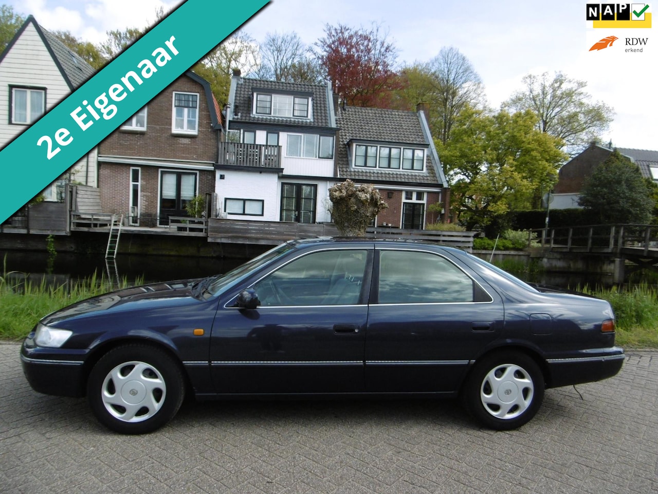 Toyota Camry - 2.2i GL 131pk 2e eigenaar LPG-G3 Trekhaak 1500kg Clima - AutoWereld.nl