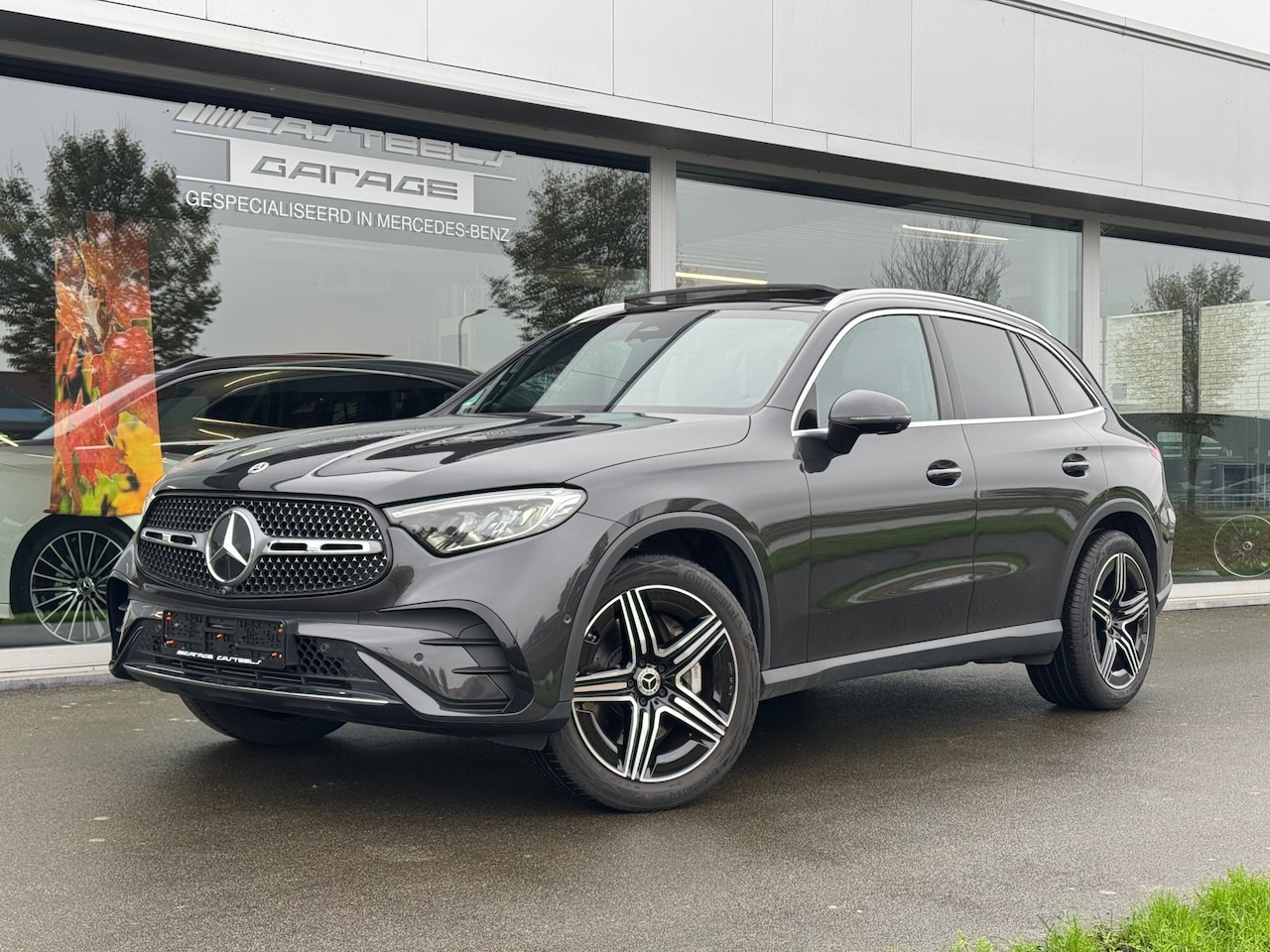 Mercedes-Benz GLC-klasse - 300 4MATIC AMG Line Panorama schuifdak , standkachel 360 graden camera - AutoWereld.nl