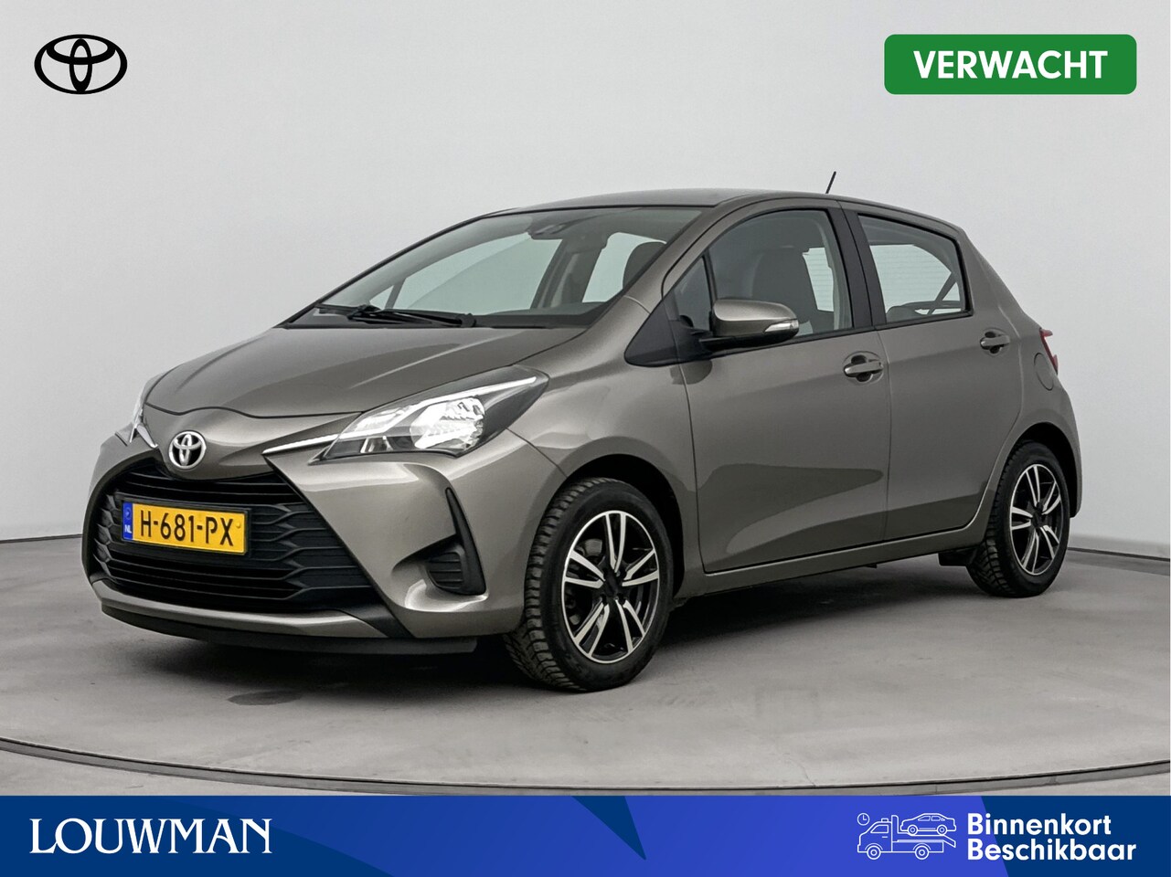 Toyota Yaris - 1.0 VVT-i Comfort | Navigatie | Airco | Trekhaak | Velgen | - AutoWereld.nl