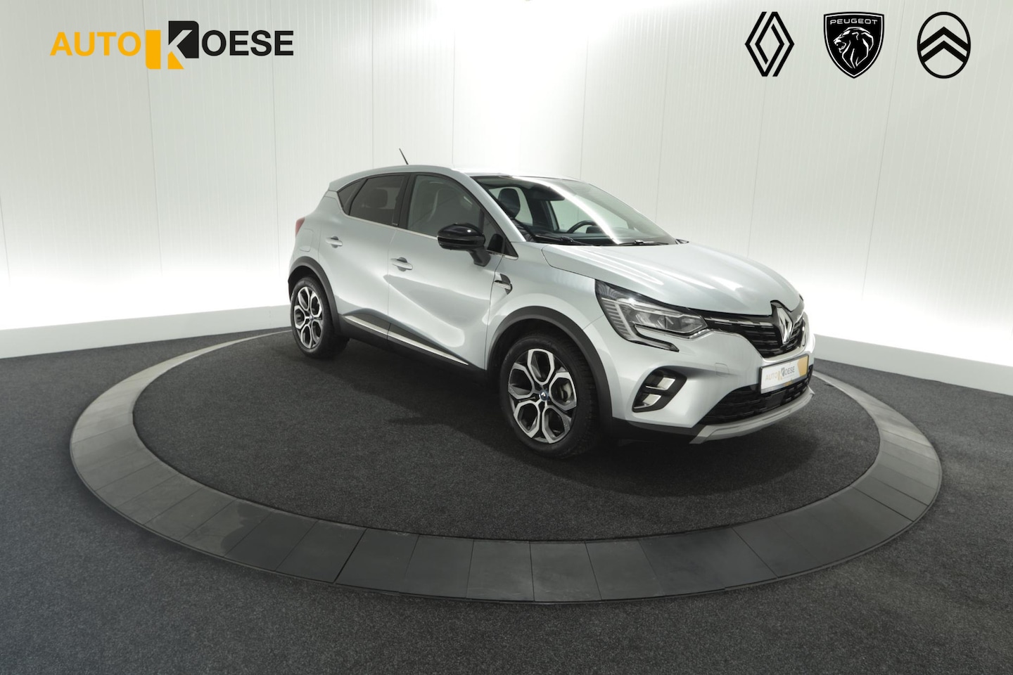 Renault Captur - 1.6 E-Tech Plug-in Hybrid 160 Intens | Trekhaak | Navigatie | Parkeersensoren | Climate Co - AutoWereld.nl