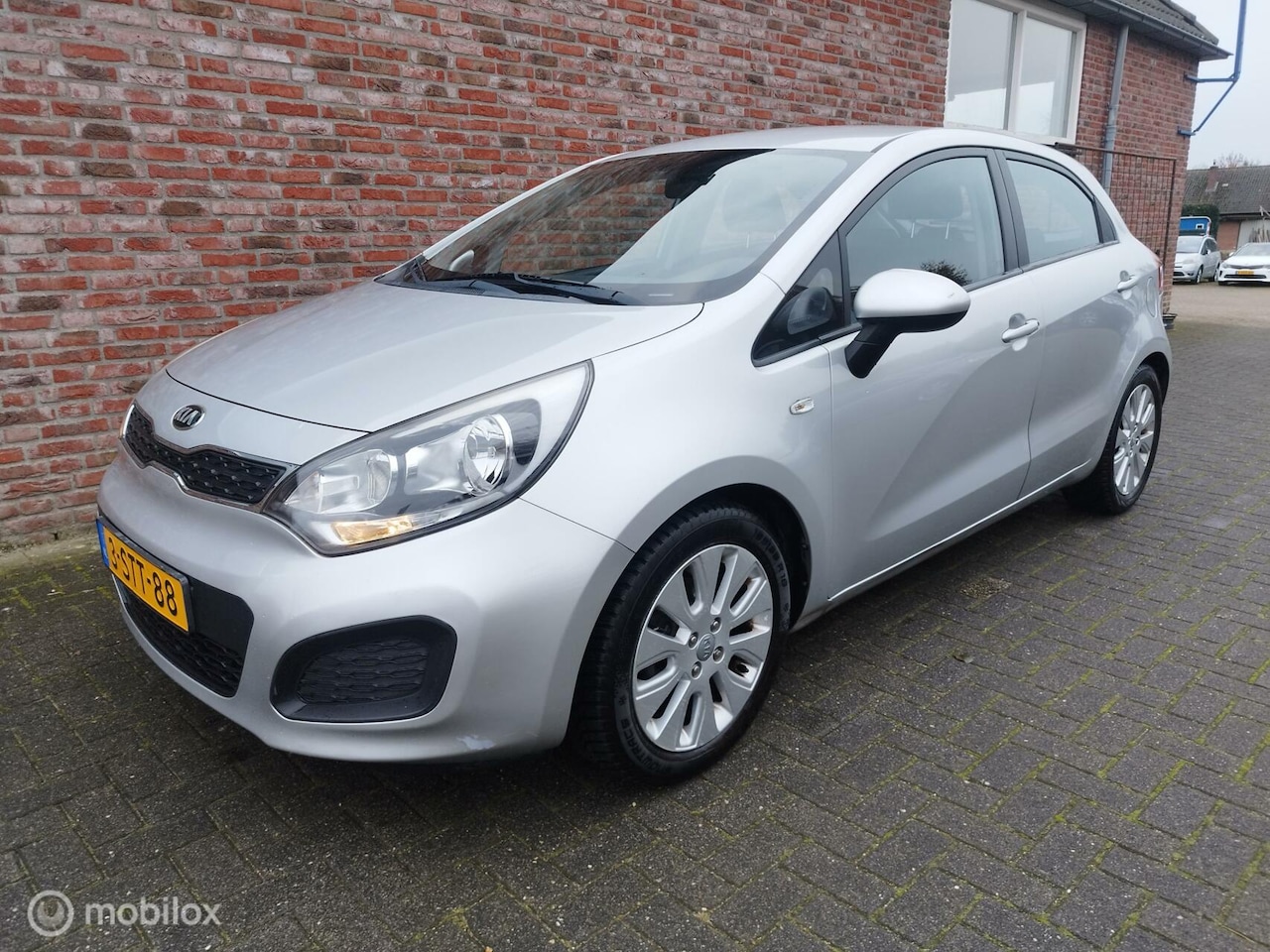 Kia Rio - 1.2 CVVT Comfort Pack 1.2 CVVT Comfort Pack - AutoWereld.nl