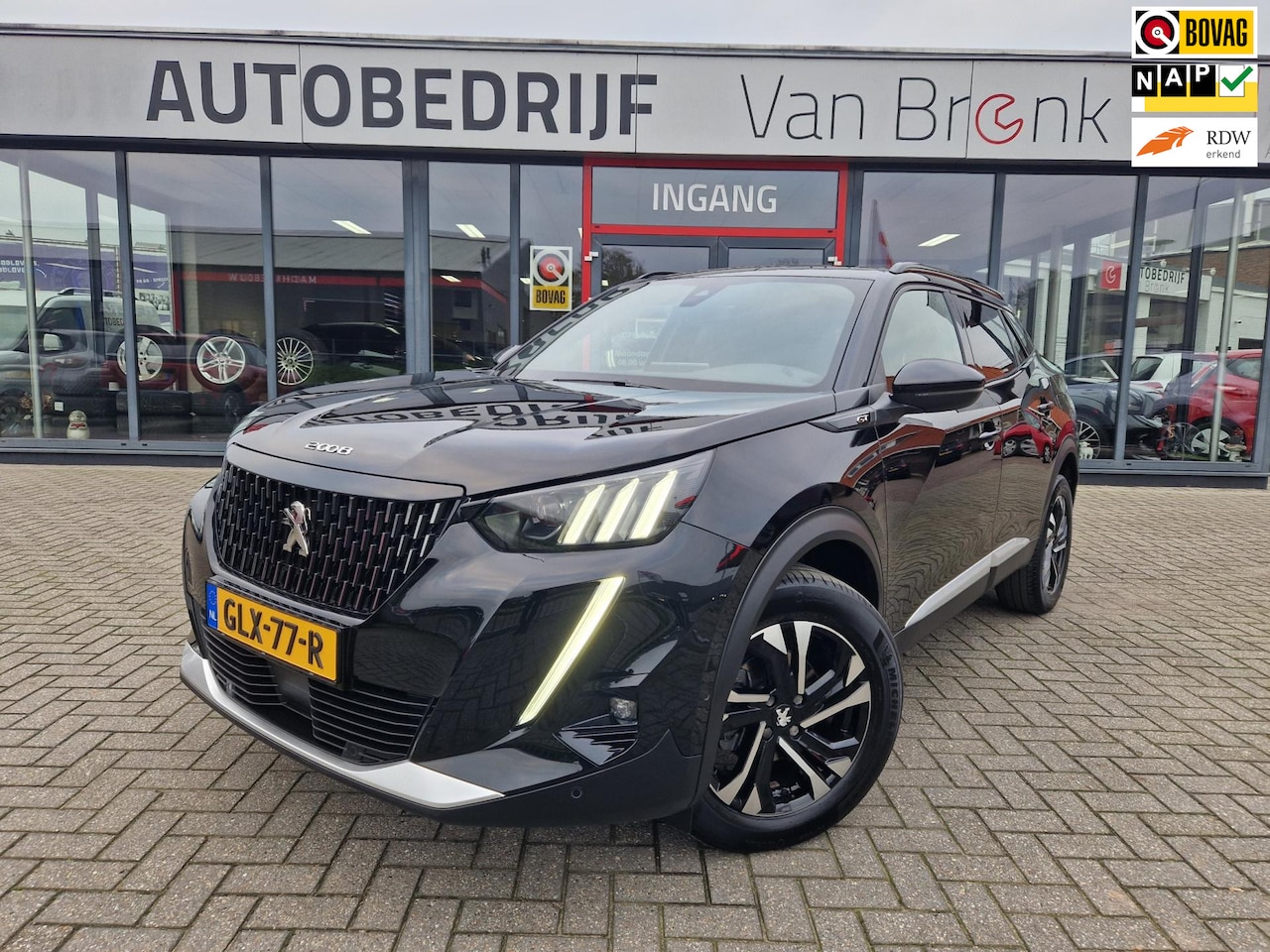 Peugeot 2008 - 1.2 131PK GT | Camera | Half-leder/Stof | Carplay - AutoWereld.nl