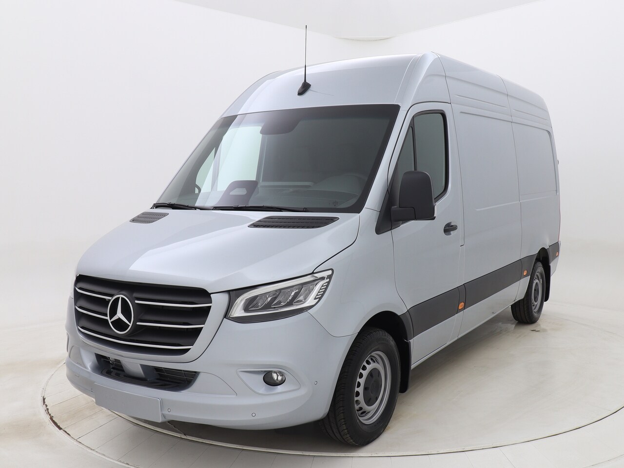 Mercedes-Benz Sprinter - L2H2 319CDI RWD SELECT Full options!! 3,5t trekhaak voorbereiding, smartphone pakket, wint - AutoWereld.nl