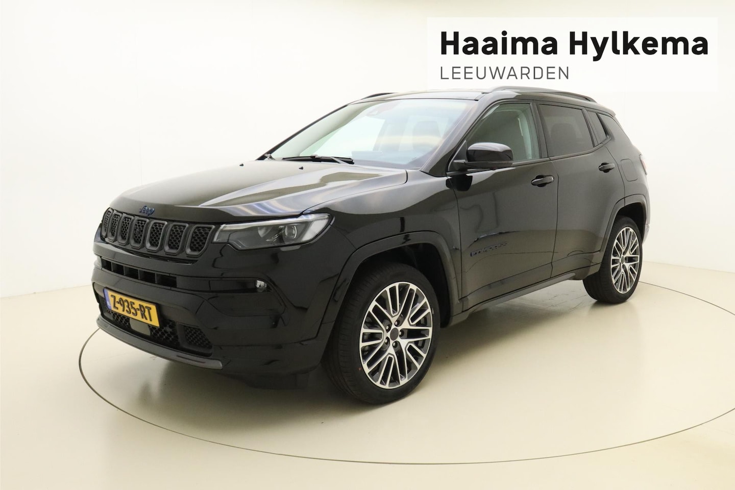 Jeep Compass - 4xe 240 Plug-in Hybrid Electric Summit | Navigatie | LED Projector koplampen | Stoelverwar - AutoWereld.nl