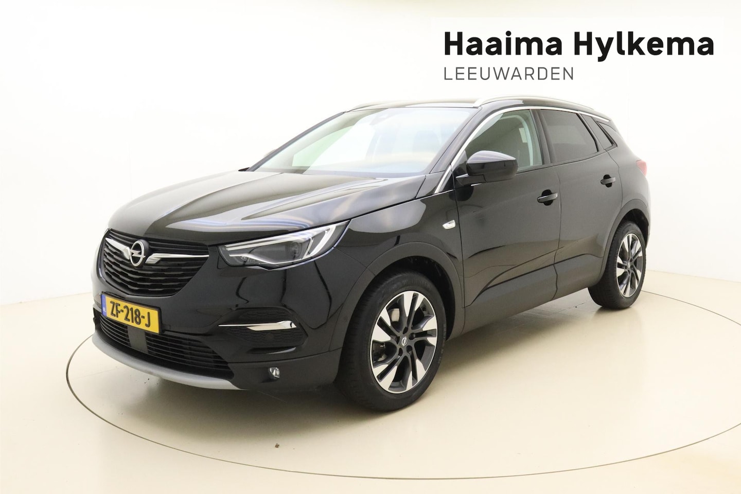 Opel Grandland X - 1.2 Turbo Innovation Automaat | Navigatie | Camera | Climate control | Keyless | Lichtmeta - AutoWereld.nl