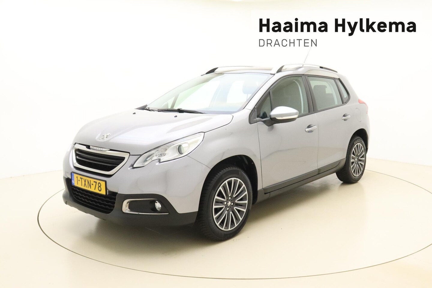 Peugeot 2008 - 1.2 VTi Active Pack Premium | Navigatie | Airco | Trekhaak | Panorama dak | - AutoWereld.nl