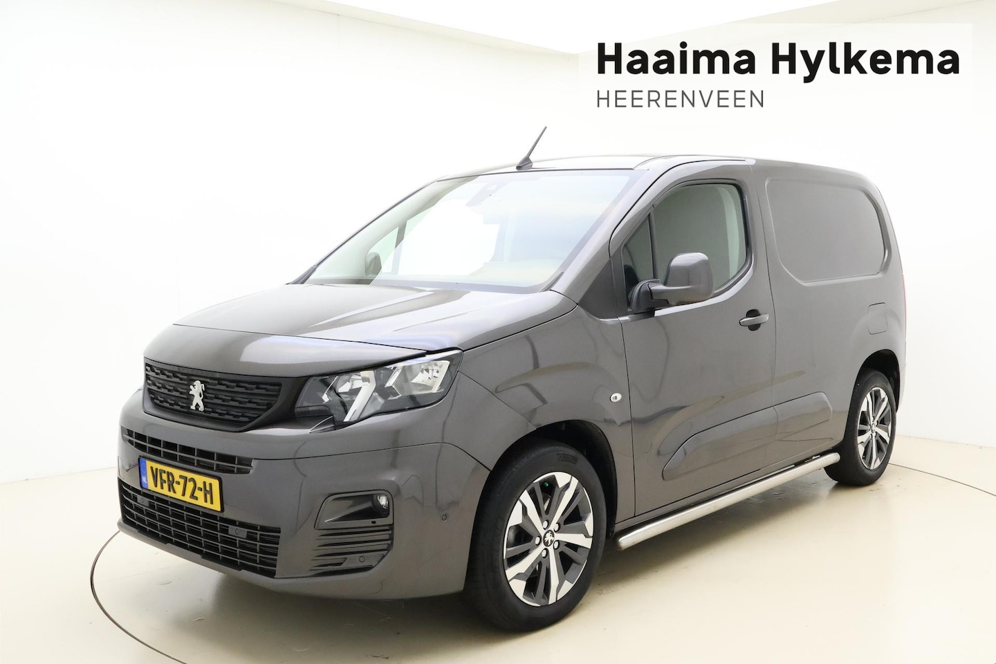 Peugeot Partner - 1.5 BlueHDI Premium 130 Pk | Automaat | 3-Zits | Navigatie | Climate control | Camera Acht - AutoWereld.nl