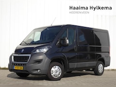 Peugeot Boxer - 330 2.0 BlueHDI L1H1 Pro 130 Pk | Airco | Trekhaak | Camera Achter | 3-Zits | Navigatie |