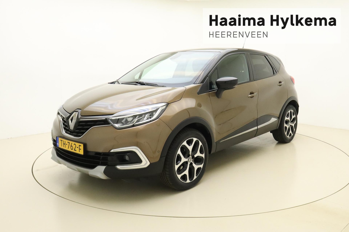 Renault Captur - 0.9 TCe Intens | Navigatie | Climate control | Parkeersensoren | Getint glas | Lichtmetale - AutoWereld.nl