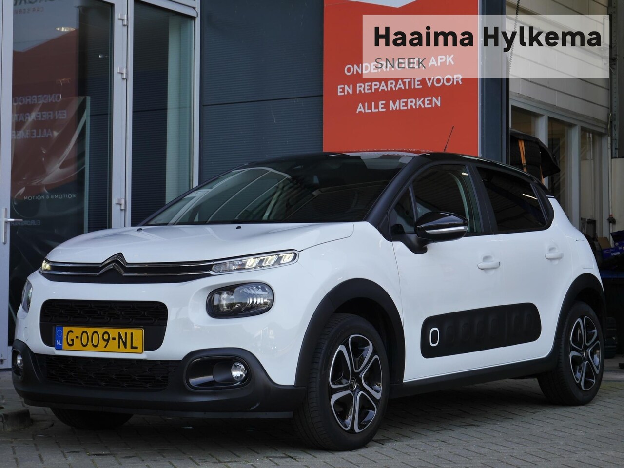 Citroën C3 - Feel Edition | Navigatie | Climate Control | Parkeersensoren (achter) | DAB | Carplay | Tw - AutoWereld.nl