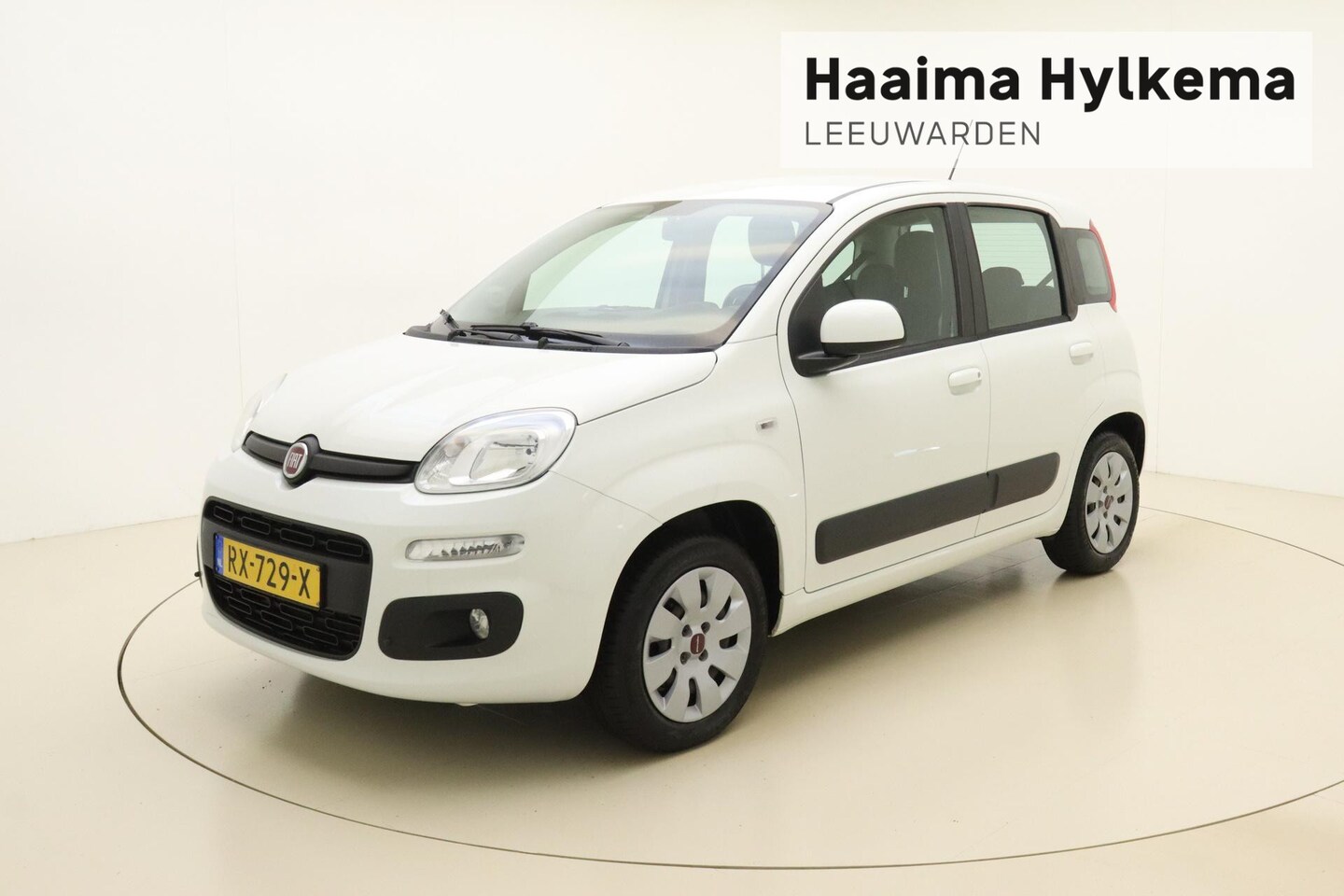 Fiat Panda - 0.9 TwinAir Lounge | Airco | Hoge zit | Trekhaak | Centrale deurvergrendeling | 5 deuren | - AutoWereld.nl