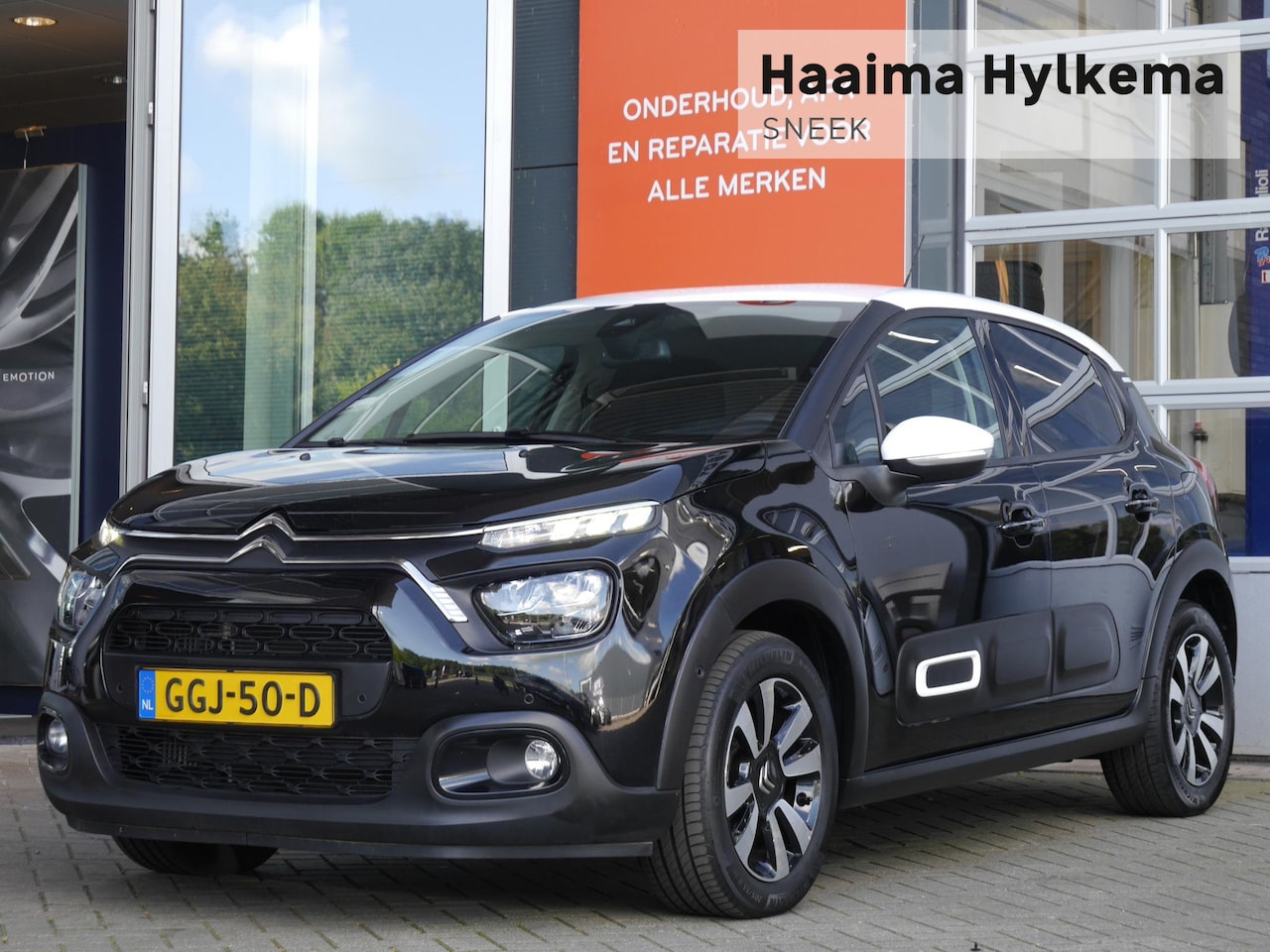 Citroën C3 - Shine | Automaat!! | Climate Control | Apple Carplay / Android Auto | Parkeercamera/-senso - AutoWereld.nl