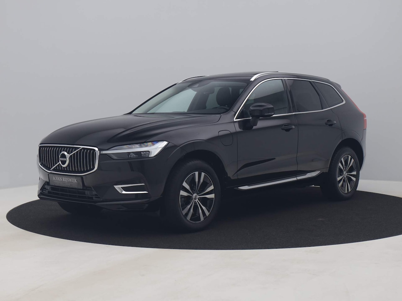 Volvo XC60 - 2.0 Recharge T6 AWD Business Pro | PANO | KEYLESS | CAMERA - AutoWereld.nl