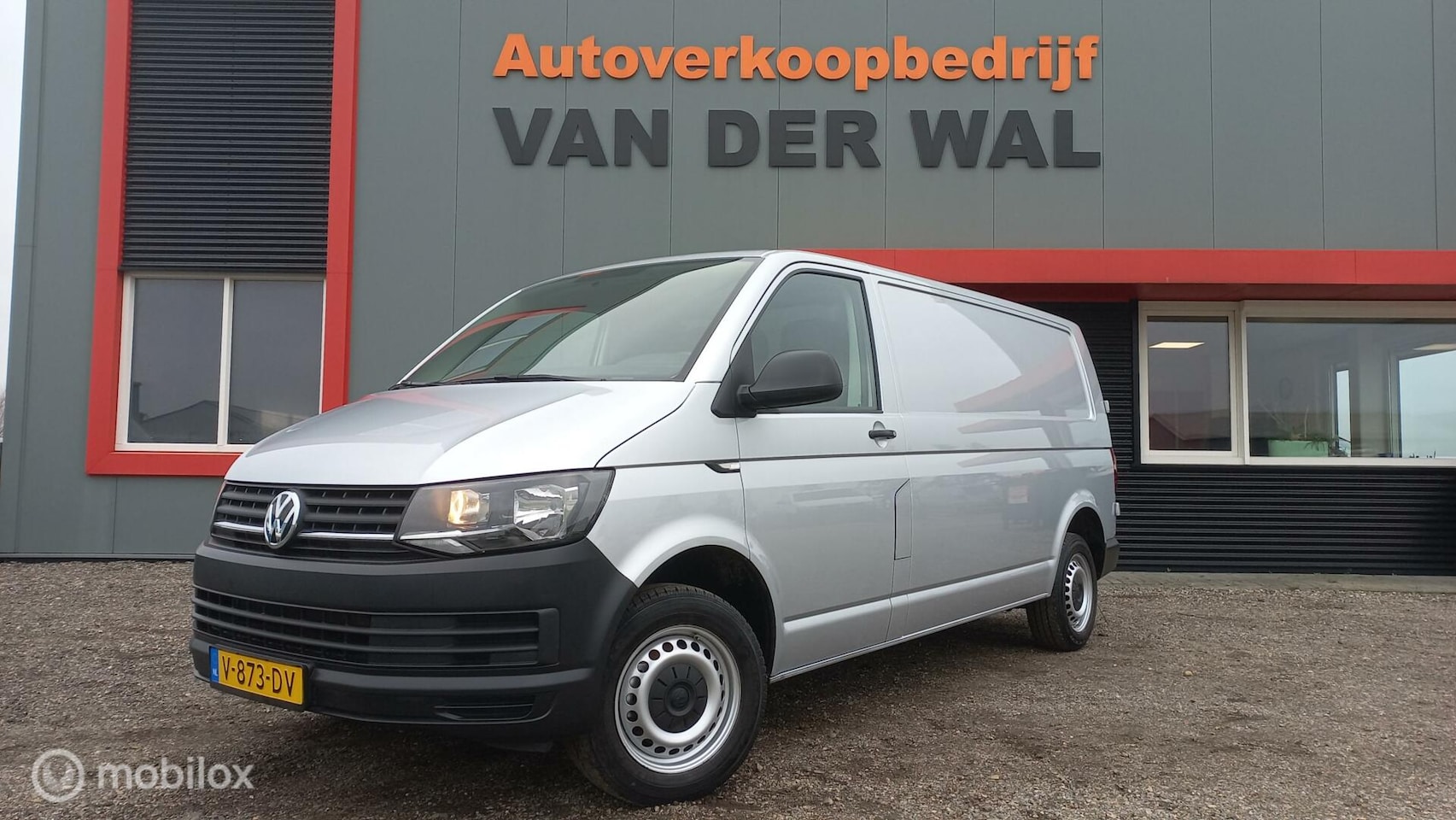 Volkswagen Transporter - 2.0 TDI L2H1 Comfortline/150PK/AIRCO/CRUISECONTROL - AutoWereld.nl