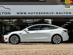 Tesla Model 3 - Long Range AWD 75 kWh TREKHAAK / AUTOPILOT / 1e EIG / PANODAK / 19"LM / LEER