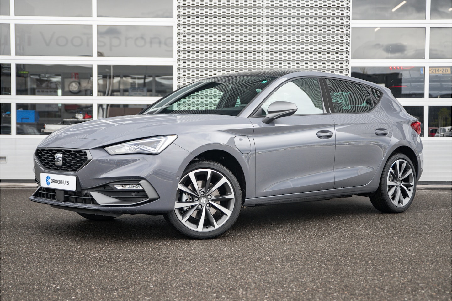 Seat Leon - 1.4 TSI 204 PK eHybrid PHEV FR Business Intense | Panoramadak | Keyless | Achteruitrijcame - AutoWereld.nl