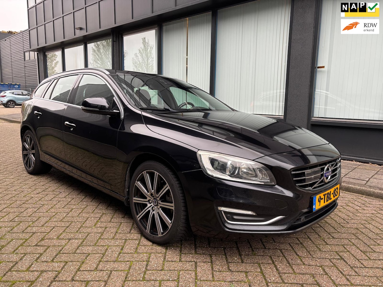 Volvo V60 - 2.4 D6 AWD Plug-In Hybrid Summum 2.4 D6 AWD Plug-In Hybrid Summum - AutoWereld.nl