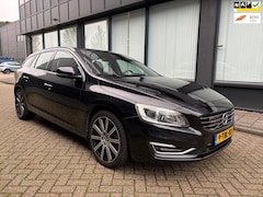 Volvo V60 - 2.4 D6 AWD Plug-In Hybrid Summum