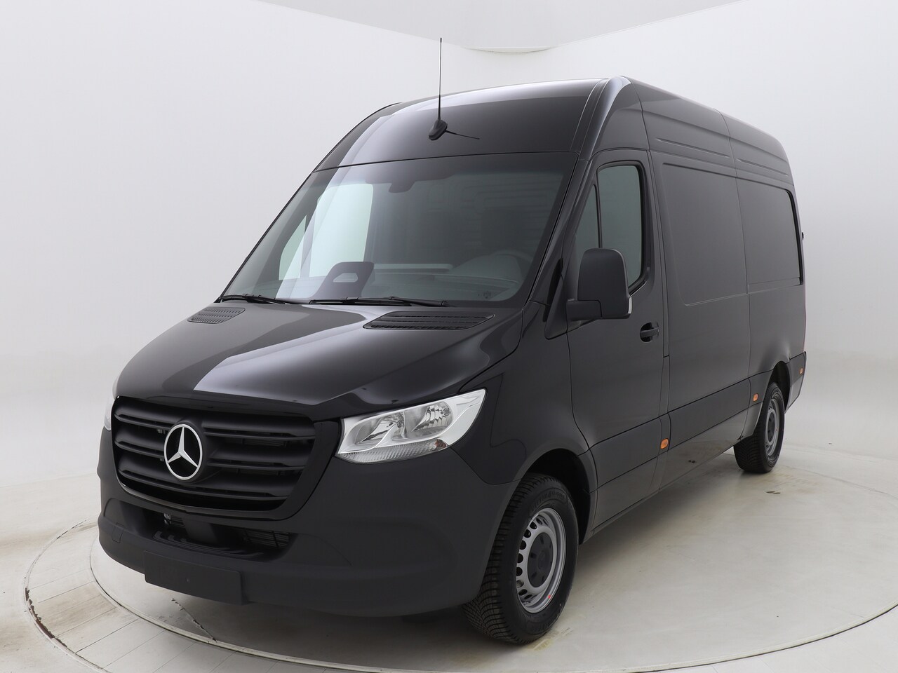 Mercedes-Benz Sprinter - 315 CDI 150PK L2H2 RWD PRO Automaat - AutoWereld.nl