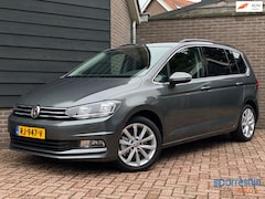 Volkswagen Touran - 1.4 TSI Comfortline Business 7p Automaat/CarPlay/Trekhaak/Stoelverwarming