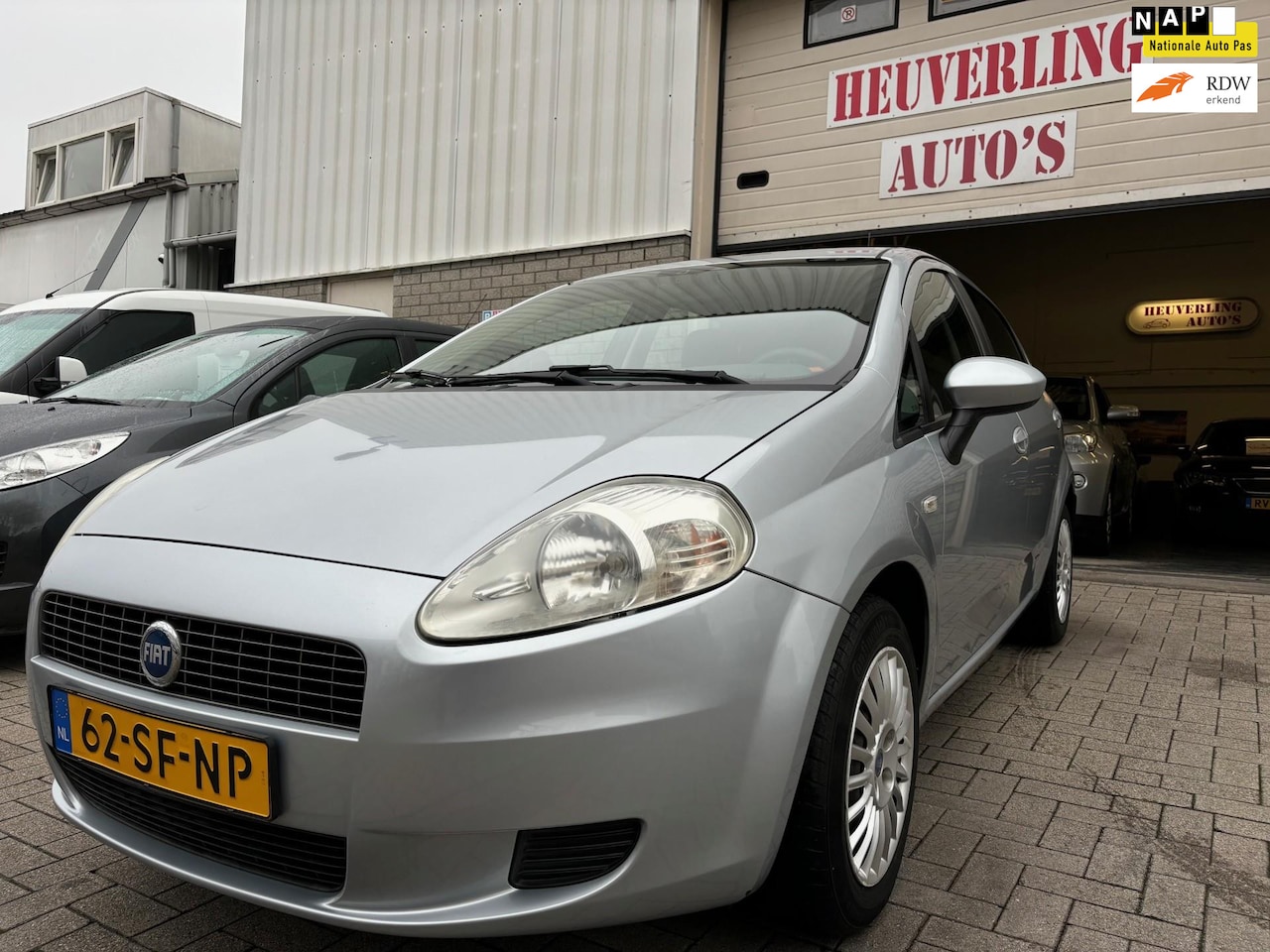 Fiat Grande Punto - 1.2 Dynamic AIRCO APK T/M 14-10-25 - AutoWereld.nl