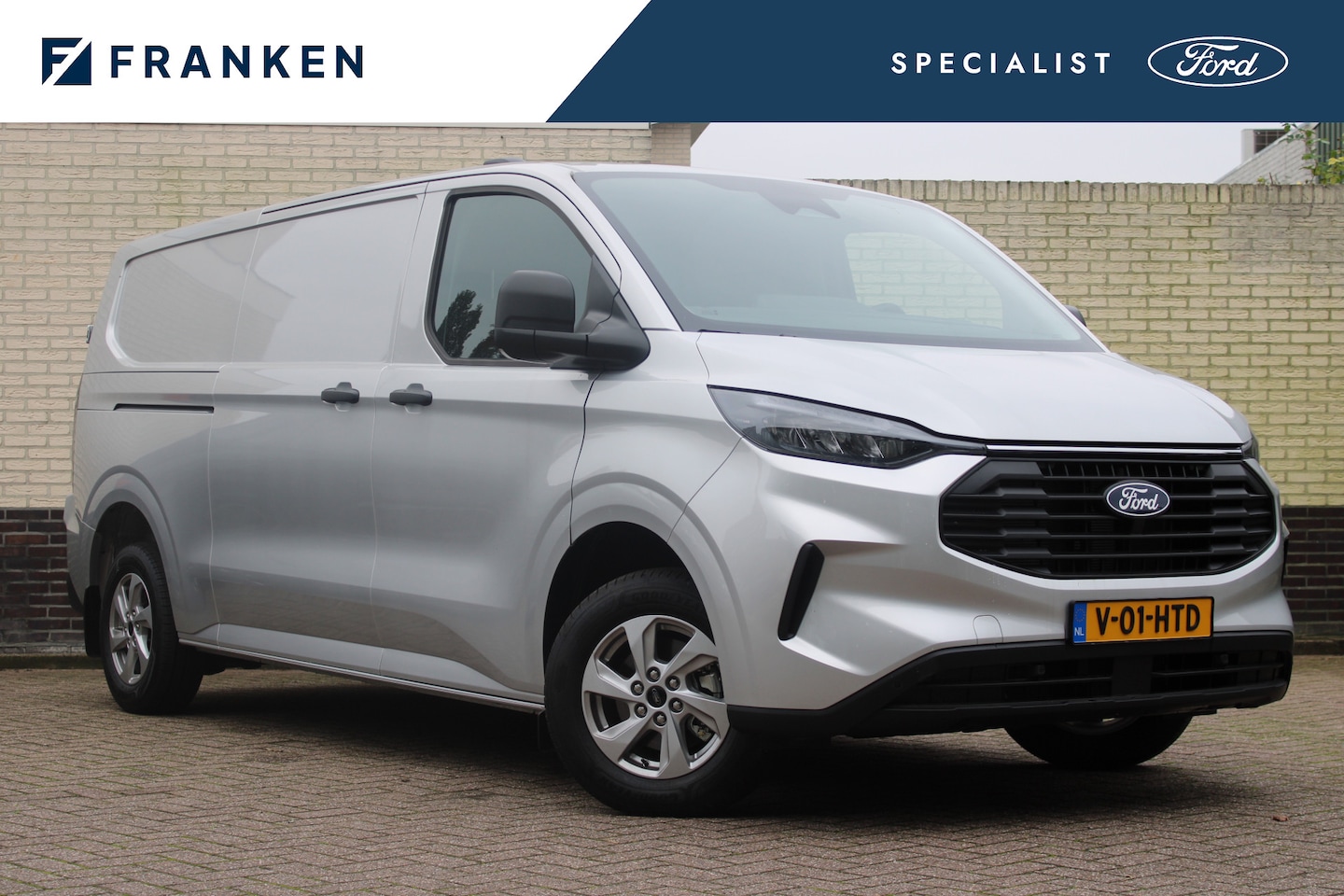 Ford Transit Custom - 320 2.0 TDCI L2H1 Trend 136PK Automaat | ACTIEMAAND! | Automaat | Trekhaak | Led-Koplampen - AutoWereld.nl