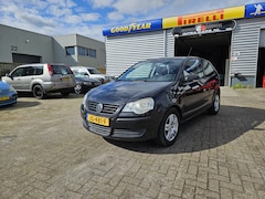 Volkswagen Polo - 1.2 Trendline LET OP: MOTOR ROOKT Airco, Electr pakket